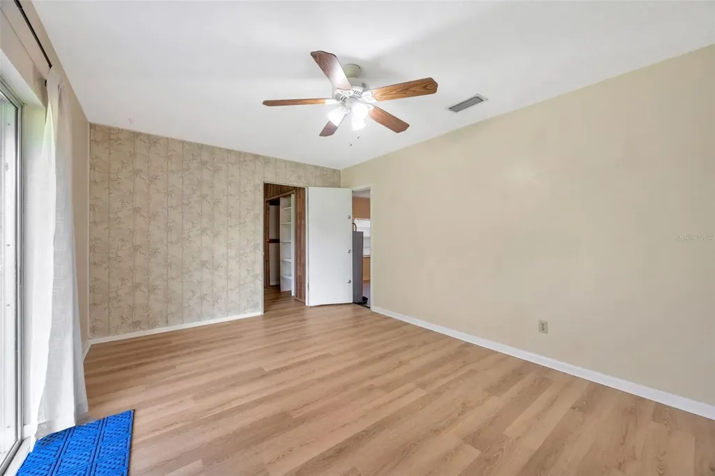 4429 Dolphin Drive Tampa FL 33617