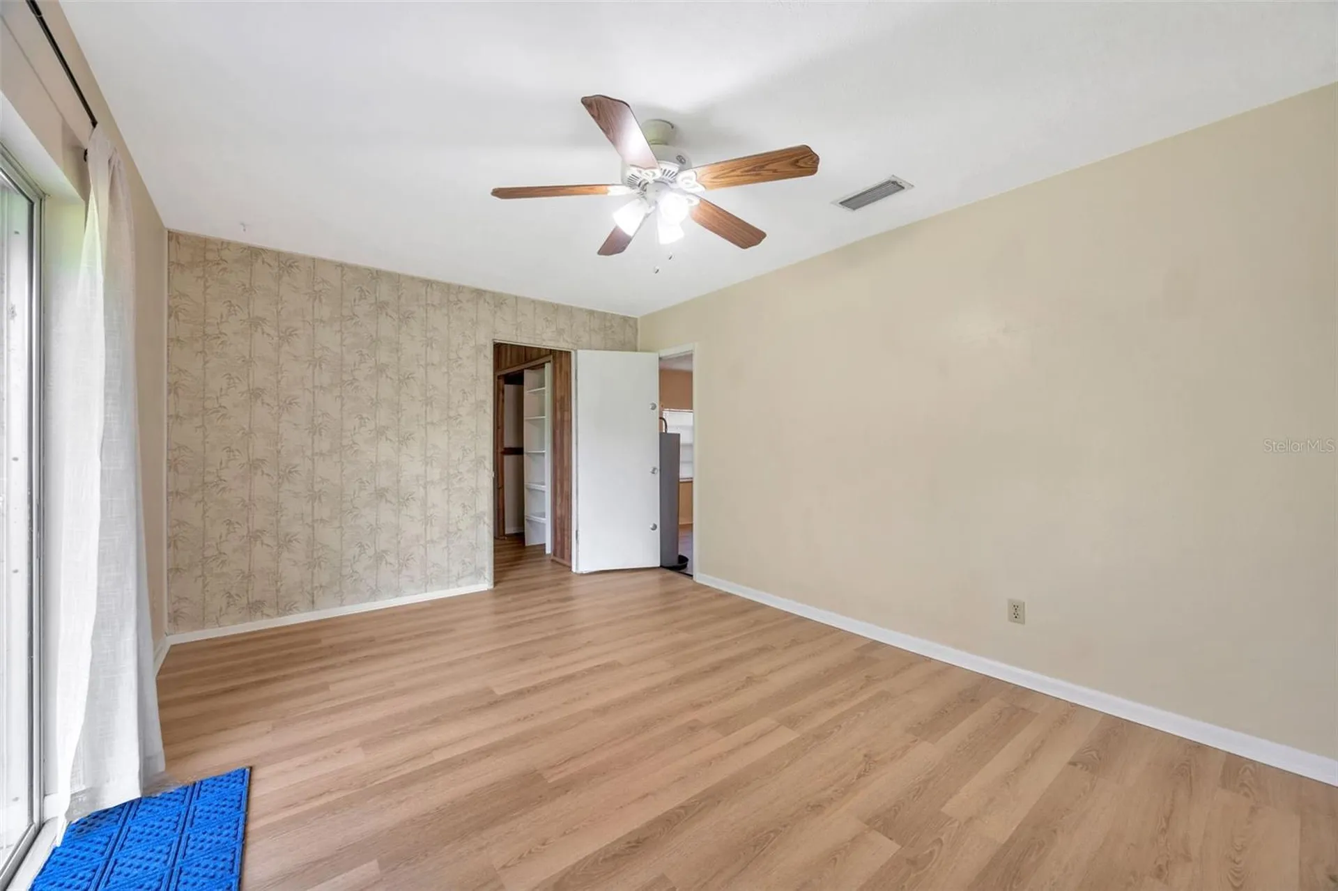 4429 Dolphin Drive Tampa FL 33617
