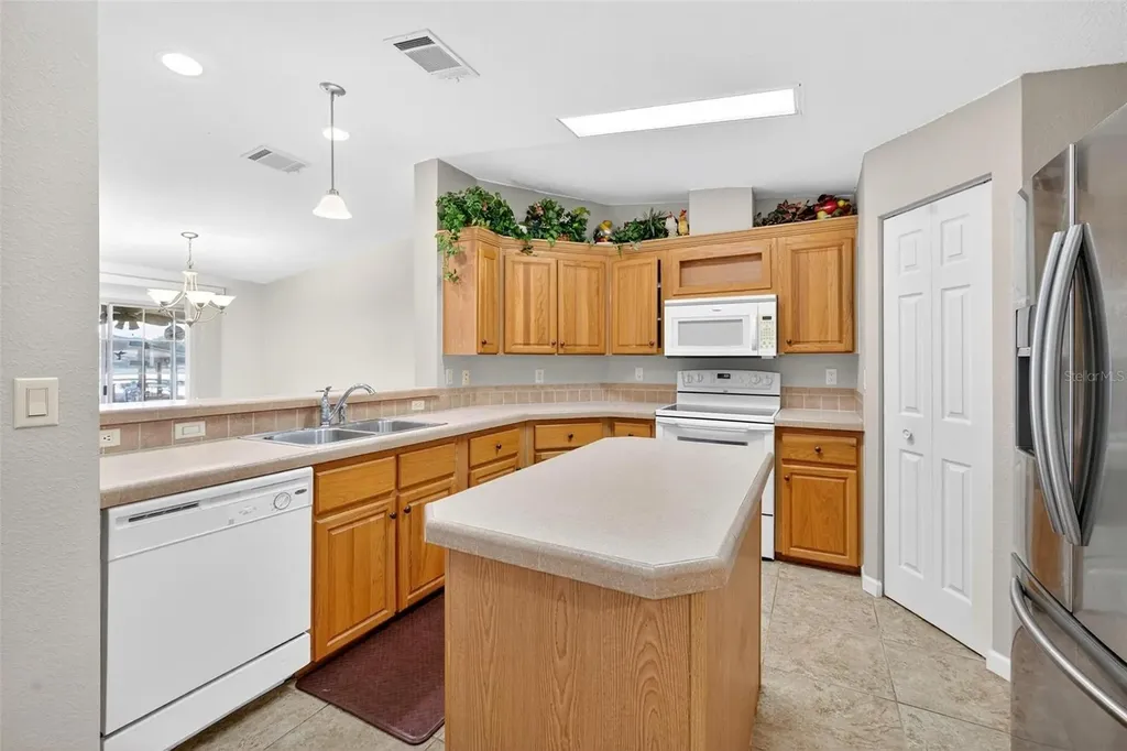 56310 Redbud Road Astor FL 32102
