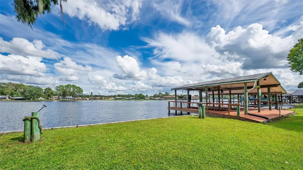 56310 Redbud Road Astor FL 32102