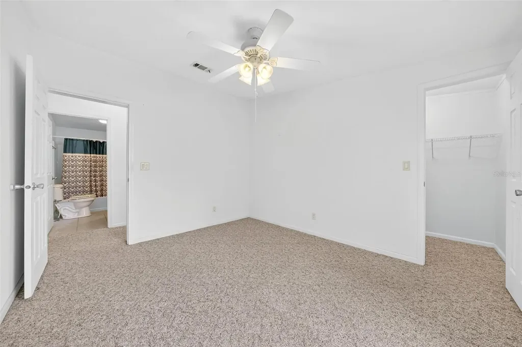 56310 Redbud Road Astor FL 32102