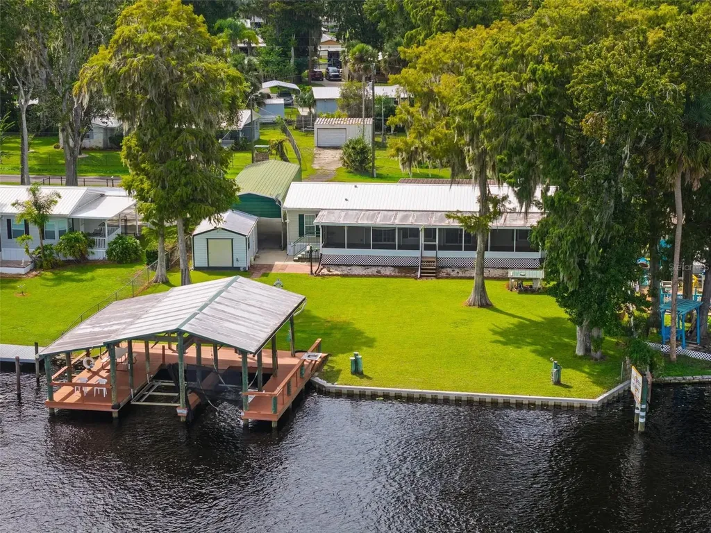 56310 Redbud Road Astor FL 32102