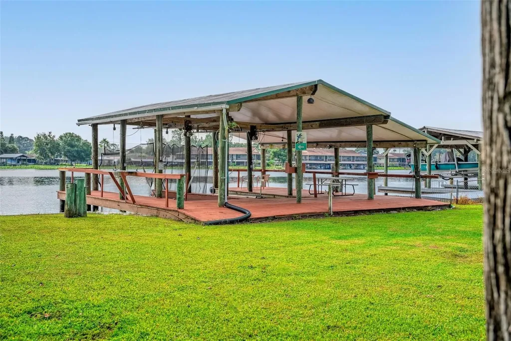 56310 Redbud Road Astor FL 32102