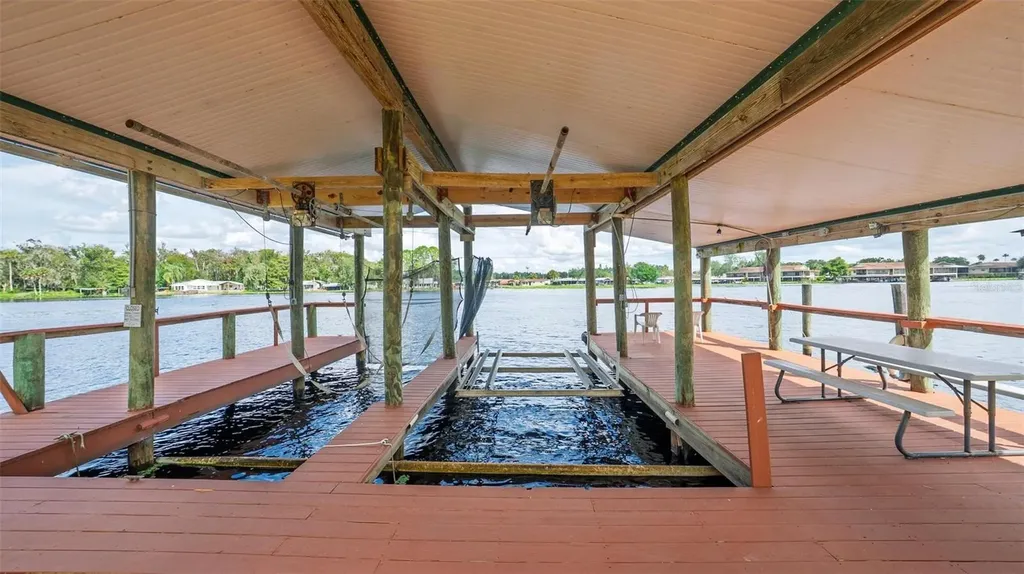 56310 Redbud Road Astor FL 32102
