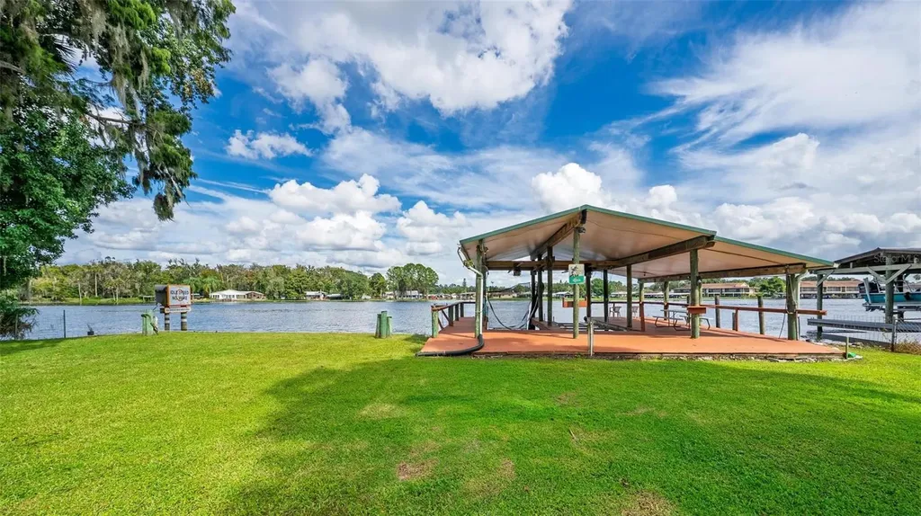 56310 Redbud Road Astor FL 32102