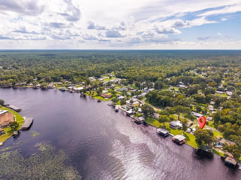 56310 Redbud Road Astor FL 32102