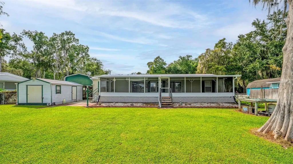 56310 Redbud Road Astor FL 32102