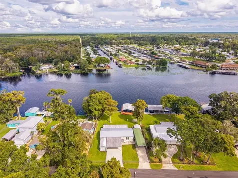 56310 Redbud Road Astor FL 32102