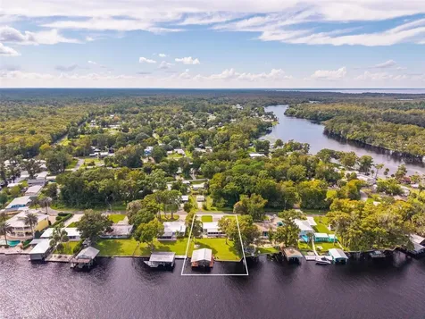 56310 Redbud Road Astor FL 32102