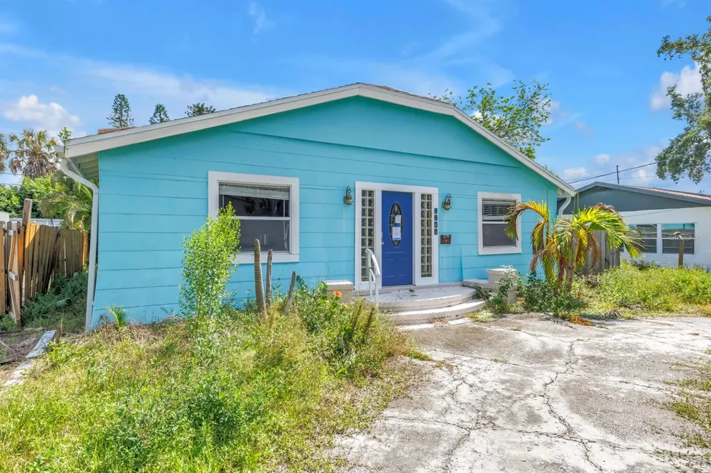 1820 Montana Avenue NE St Petersburg FL 33703