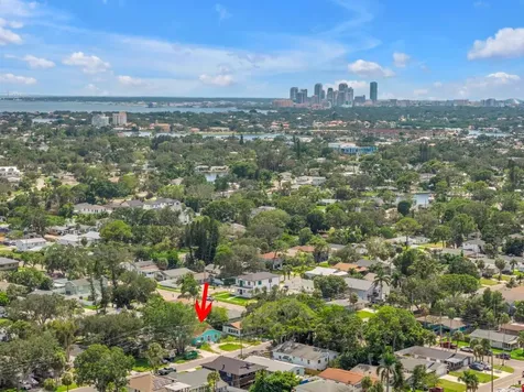 1820 Montana Avenue NE St Petersburg FL 33703