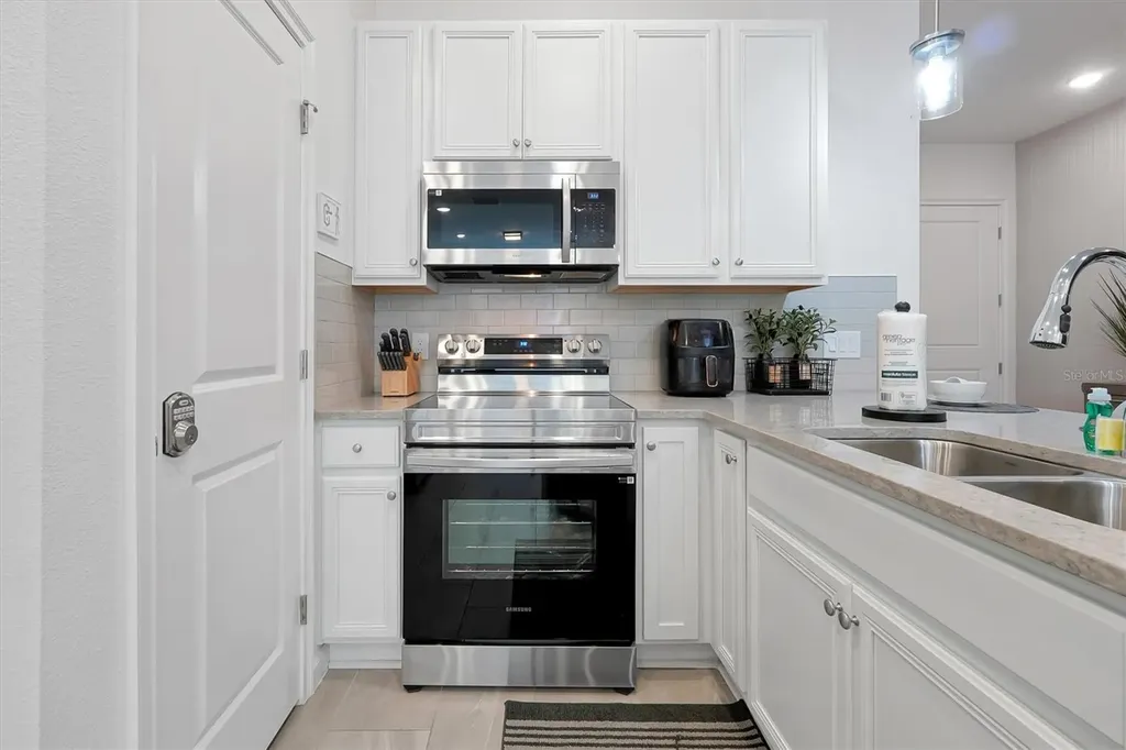 10400 Ebb Tide Lane Orlando FL 32821