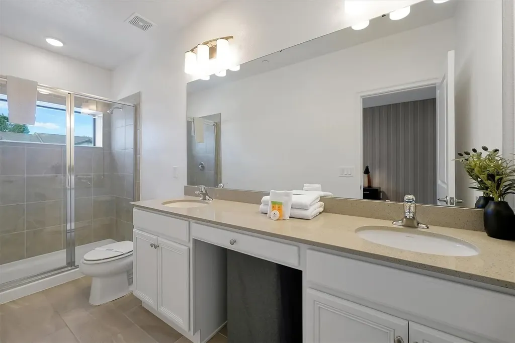 10400 Ebb Tide Lane Orlando FL 32821