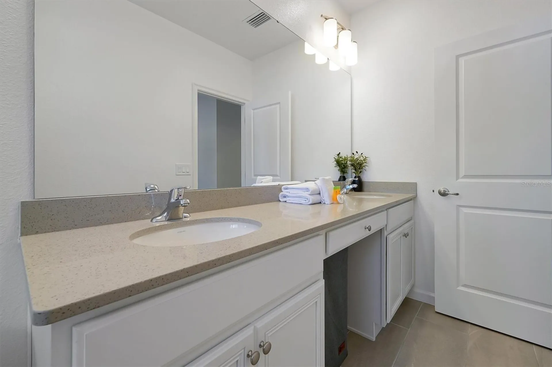 10400 Ebb Tide Lane Orlando FL 32821