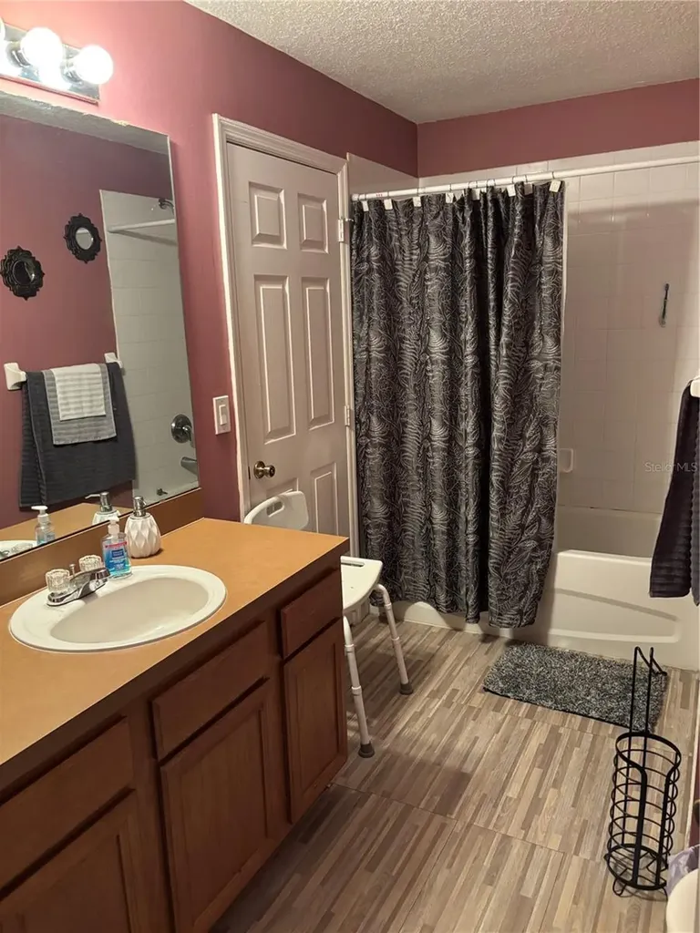 1433 Sarasota Drive Kissimmee FL 34759