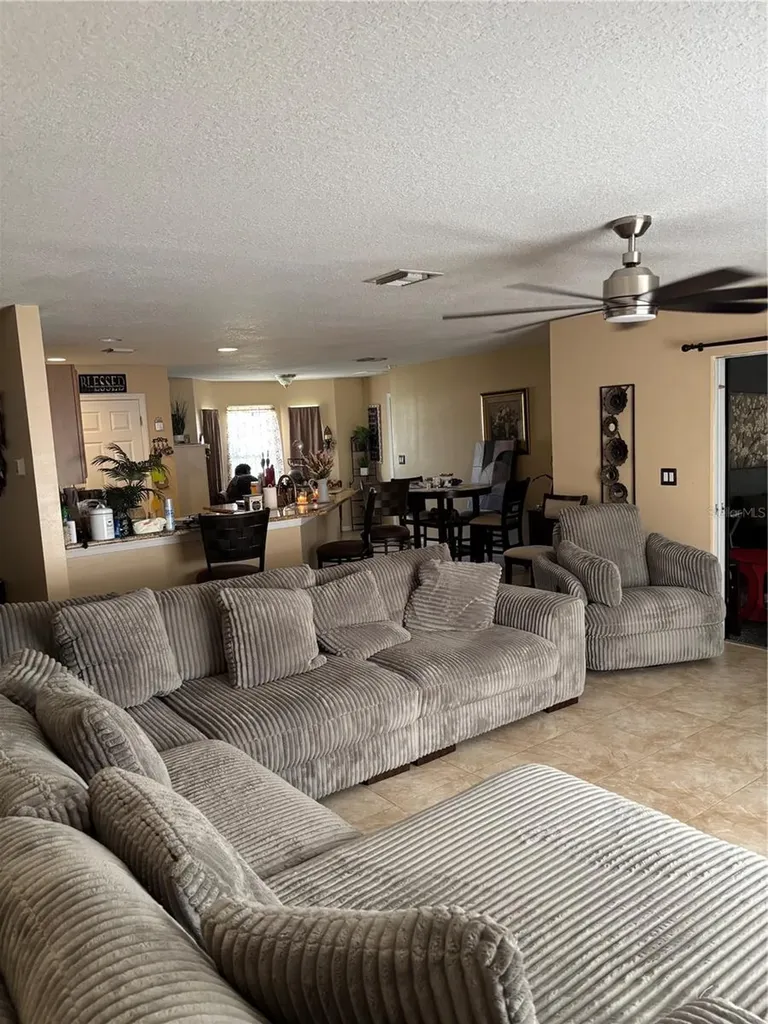 1433 Sarasota Drive Kissimmee FL 34759