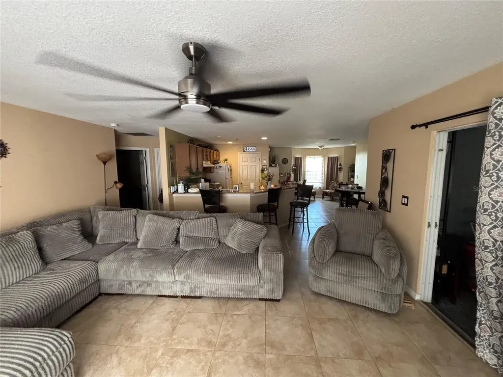 1433 Sarasota Drive Kissimmee FL 34759