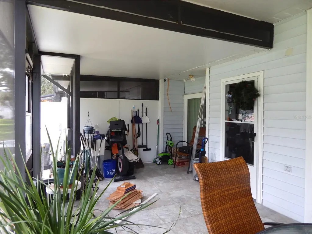 16221 Rambling Vine Drive W Tampa FL 33624