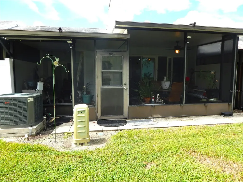 16221 Rambling Vine Drive W Tampa FL 33624