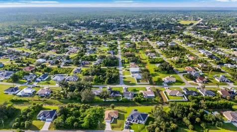 8232 Wawana Road North Port FL 34287