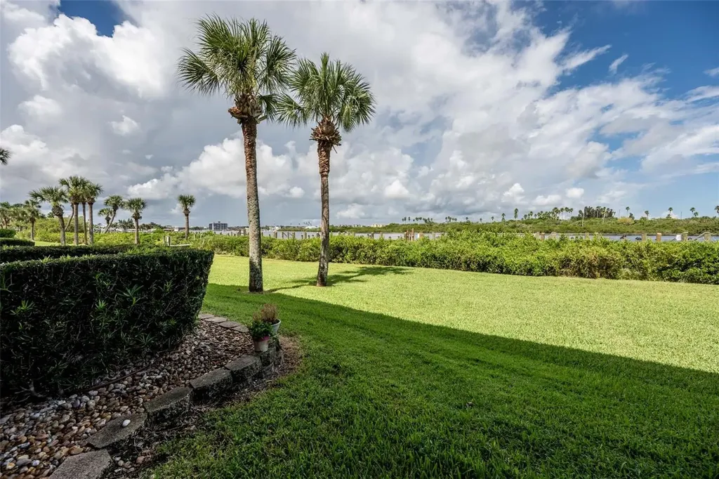 462 Bouchelle Drive New Smyrna Beach FL 32169