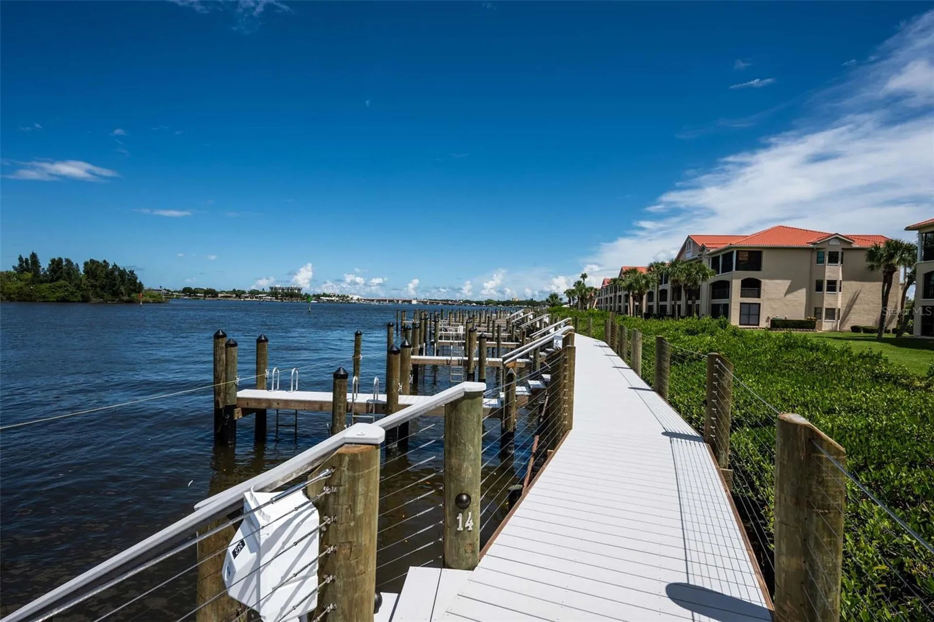 462 Bouchelle Drive New Smyrna Beach FL 32169