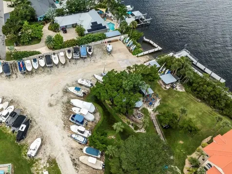 462 Bouchelle Drive New Smyrna Beach FL 32169