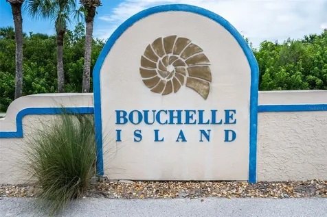 462 Bouchelle Drive New Smyrna Beach FL 32169