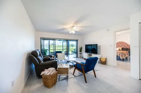 462 Bouchelle Drive New Smyrna Beach FL 32169