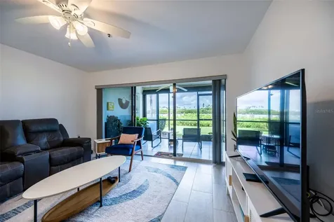 462 Bouchelle Drive New Smyrna Beach FL 32169