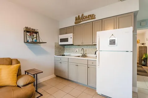 14251 Gulf Boulevard St Petersburg FL 33708