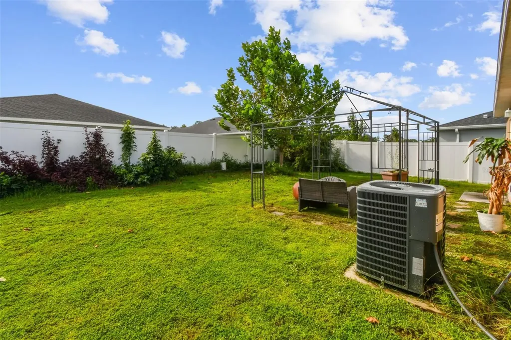 6977 Abbywood Lane Zephyrhills FL 33541