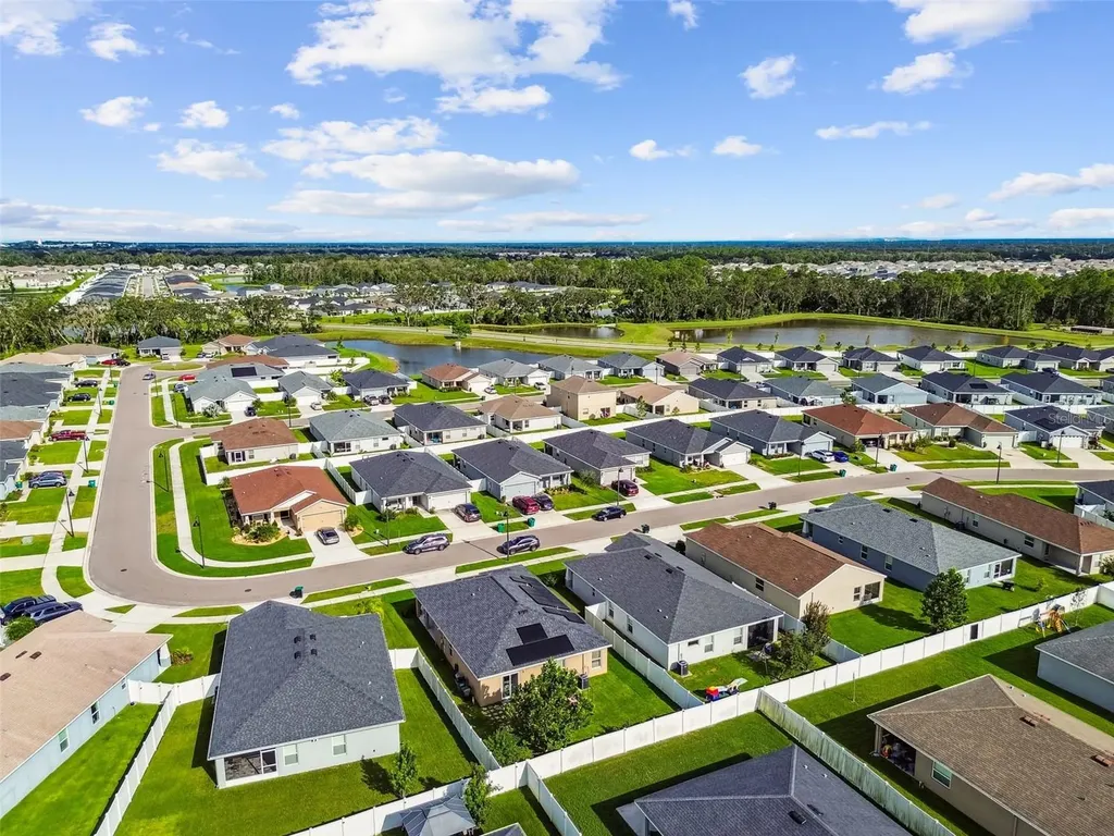 6977 Abbywood Lane Zephyrhills FL 33541