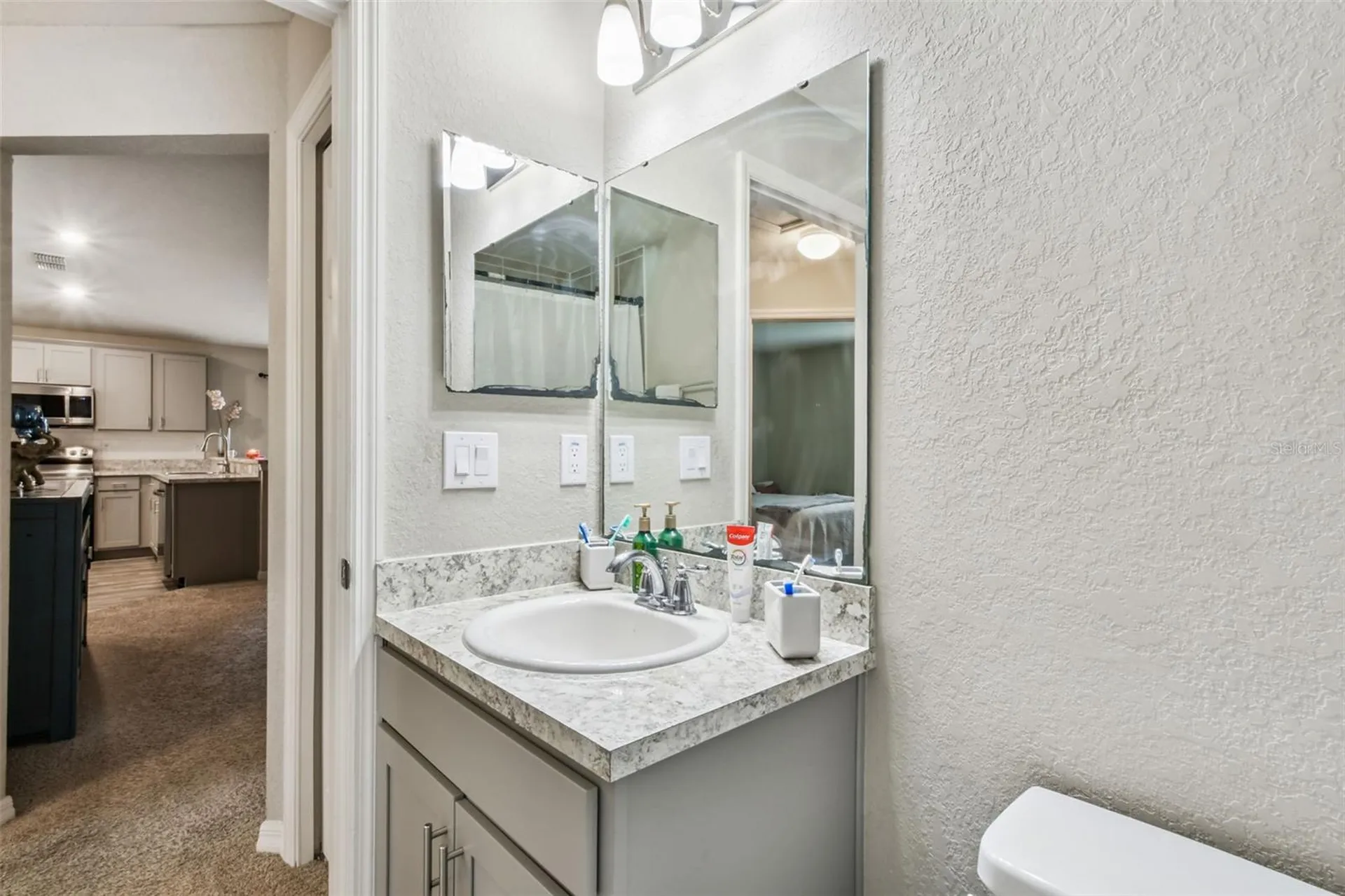 6977 Abbywood Lane Zephyrhills FL 33541