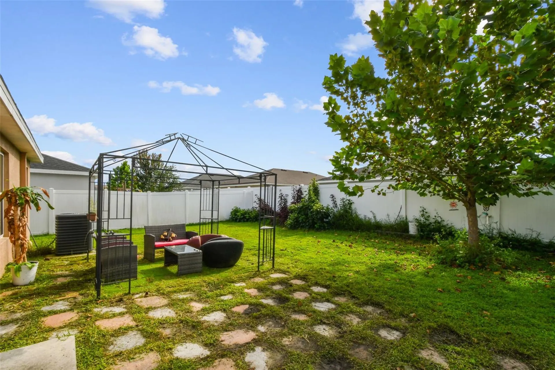 6977 Abbywood Lane Zephyrhills FL 33541