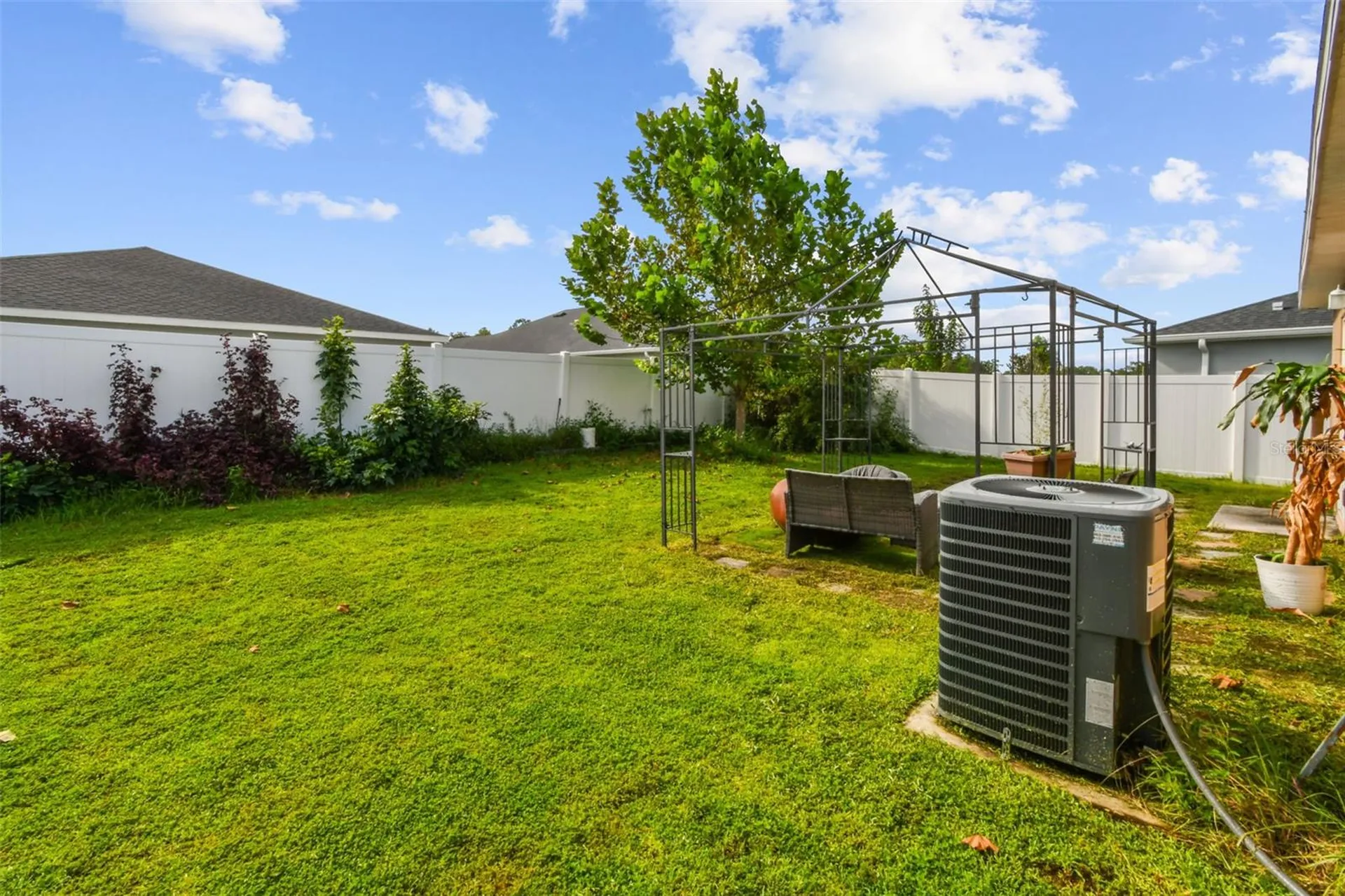 6977 Abbywood Lane Zephyrhills FL 33541