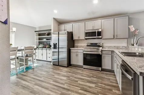 6977 Abbywood Lane Zephyrhills FL 33541