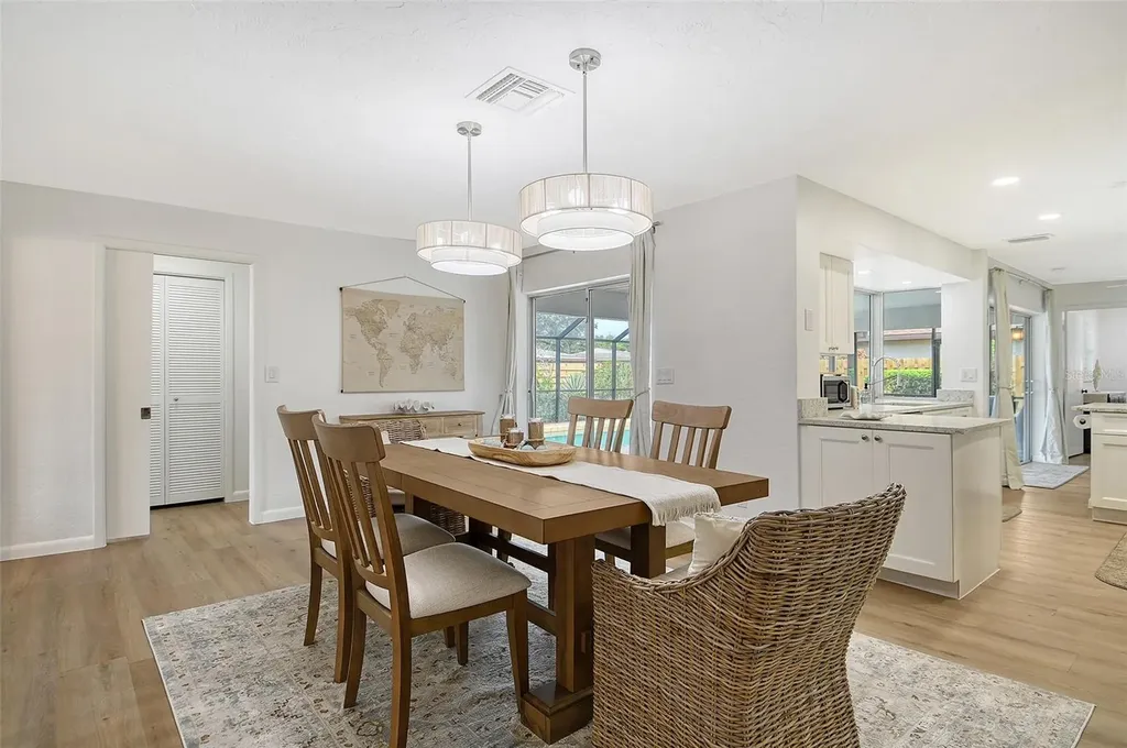 6722 Roxbury Drive Sarasota FL 34231
