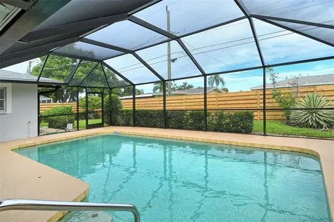 6722 Roxbury Drive Sarasota FL 34231
