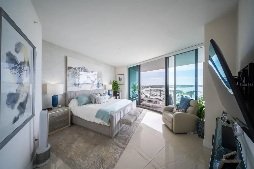 1155 N Gulfstream Avenue Sarasota FL 34236