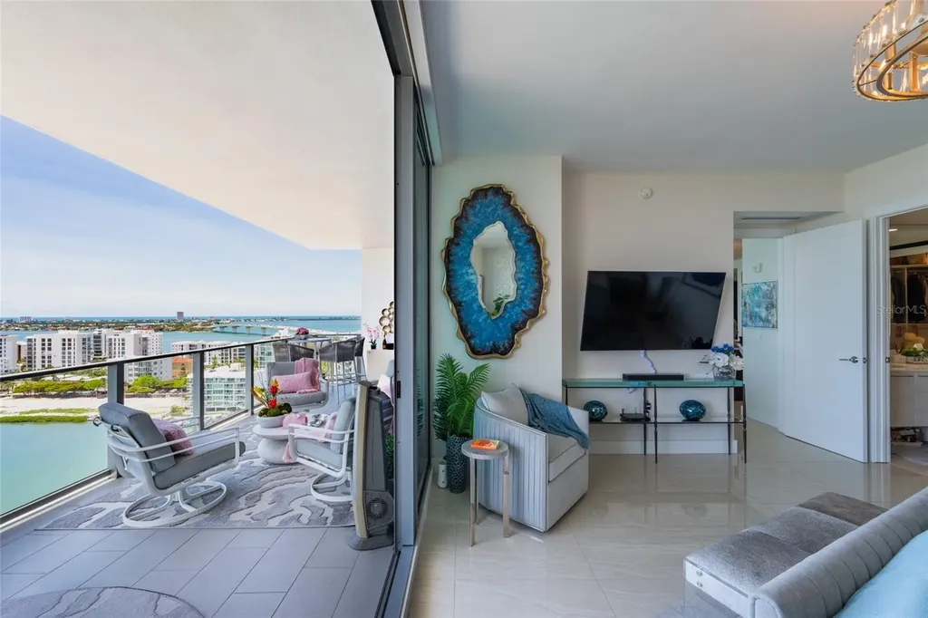 1155 N Gulfstream Avenue Sarasota FL 34236