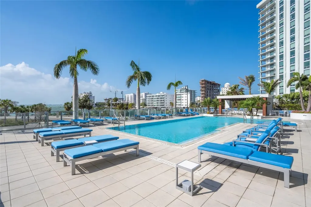 1155 N Gulfstream Avenue Sarasota FL 34236