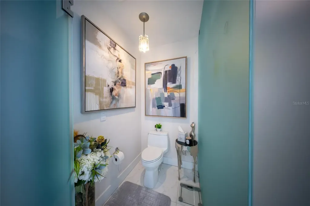 1155 N Gulfstream Avenue Sarasota FL 34236