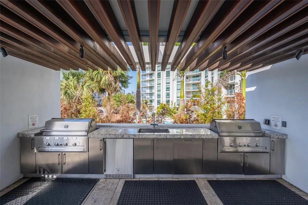 1155 N Gulfstream Avenue Sarasota FL 34236