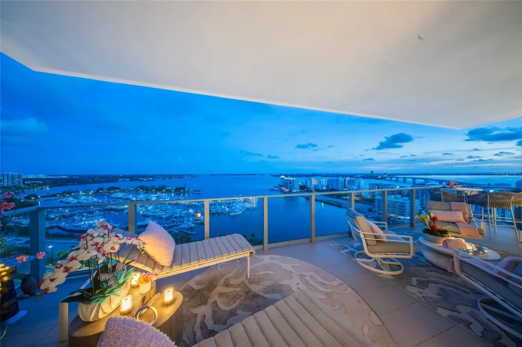 1155 N Gulfstream Avenue Sarasota FL 34236