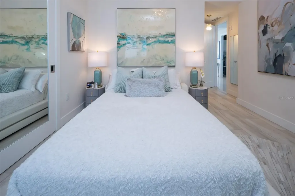 1155 N Gulfstream Avenue Sarasota FL 34236