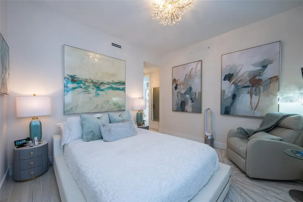 1155 N Gulfstream Avenue Sarasota FL 34236