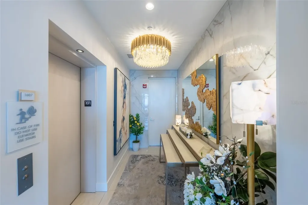 1155 N Gulfstream Avenue Sarasota FL 34236