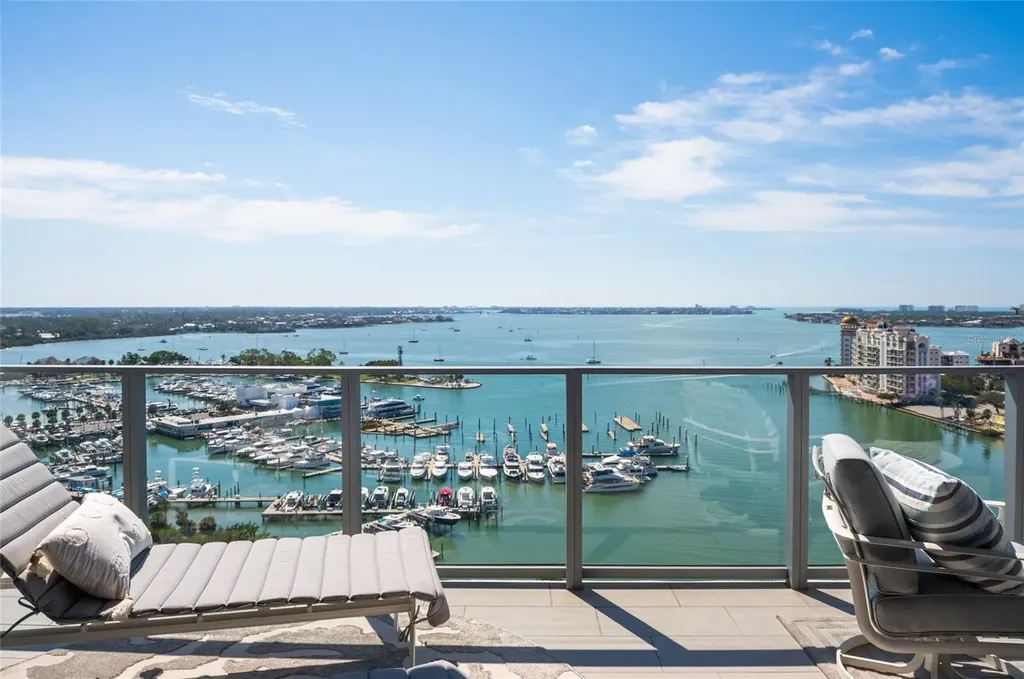 1155 N Gulfstream Avenue Sarasota FL 34236