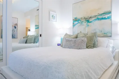 1155 N Gulfstream Avenue Sarasota FL 34236